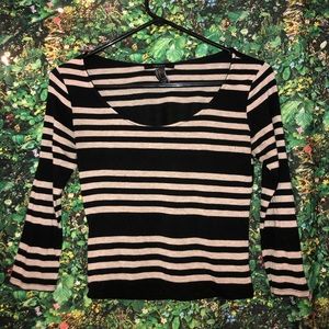 🖤Striped crop top🖤